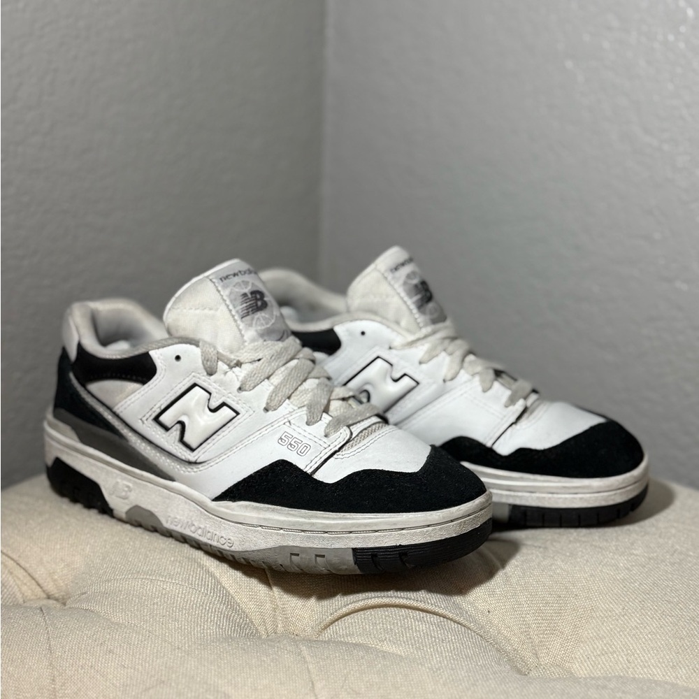 New Balance 550s Raincloud (black/white)